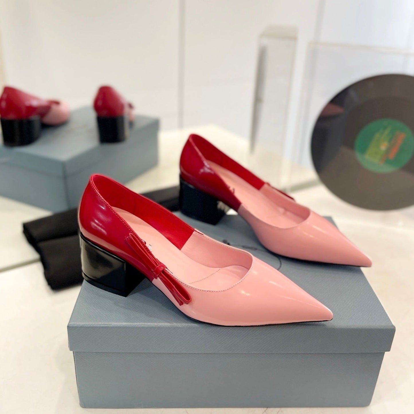 PRA MID - HEELS RED AND LIGHT PINK LAMBSKIN WITH BOW - 34