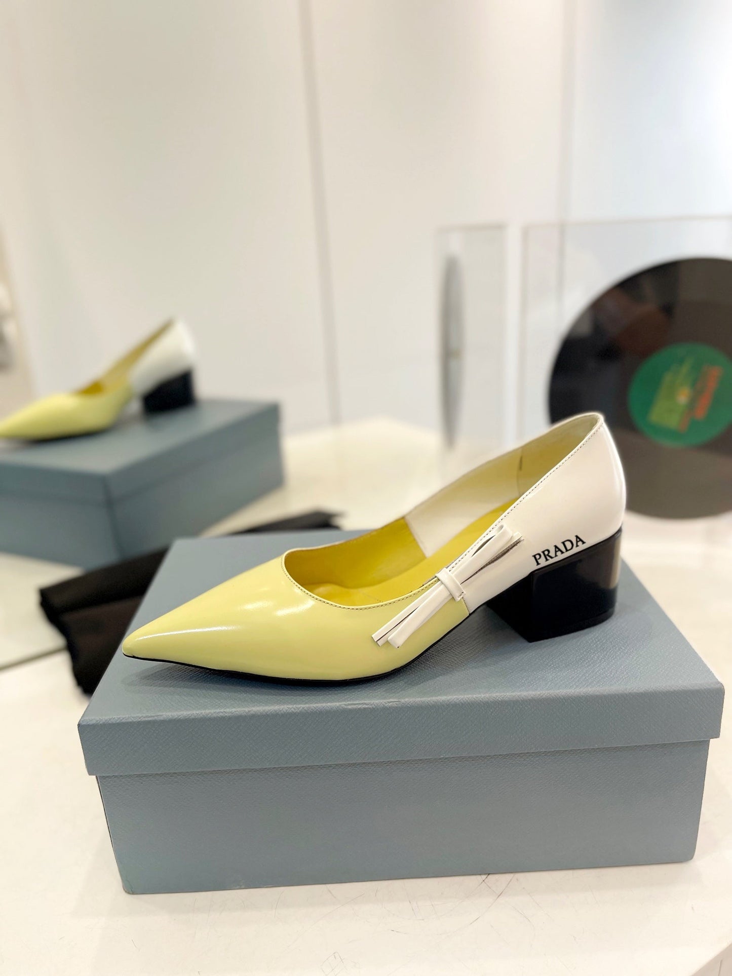 Pra Pump 45 Square Sole Vanilla White Patent Leather - 35
