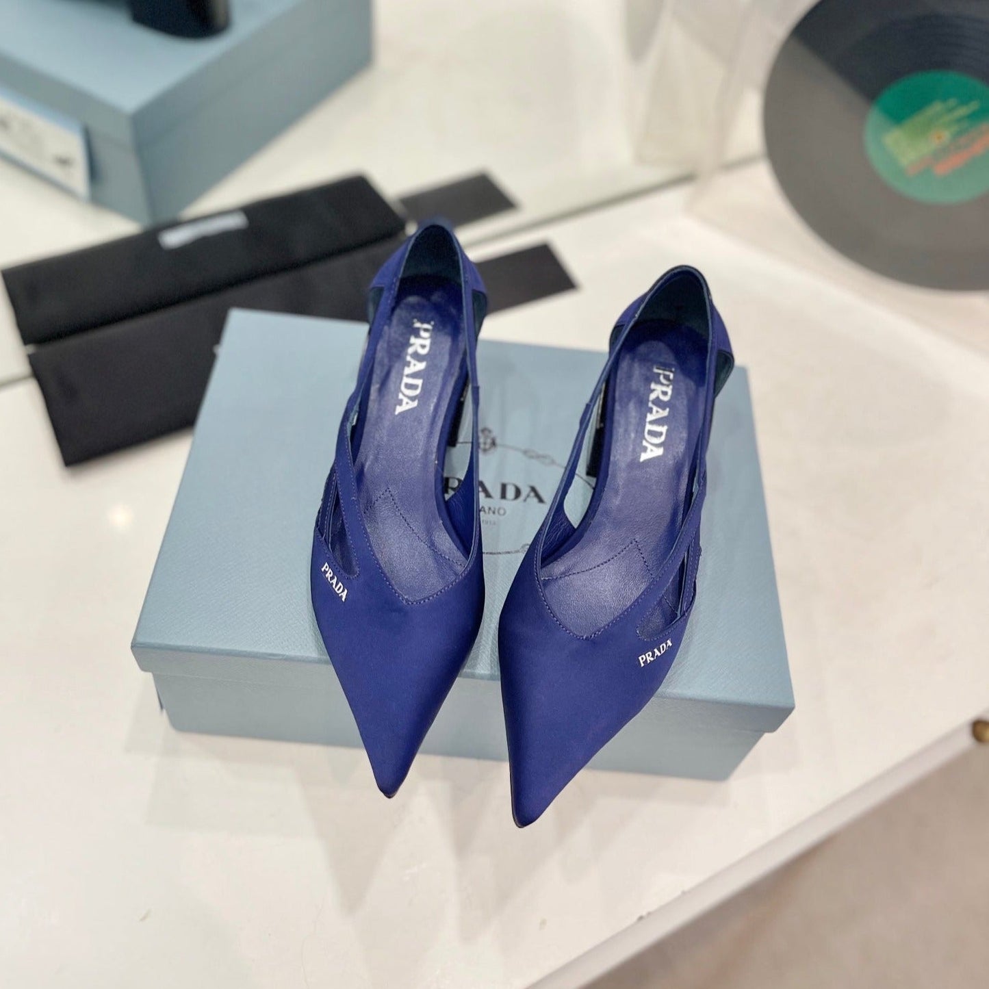 PRA STRAP CUT-OUT PUMPS NAVY SATIN - 35