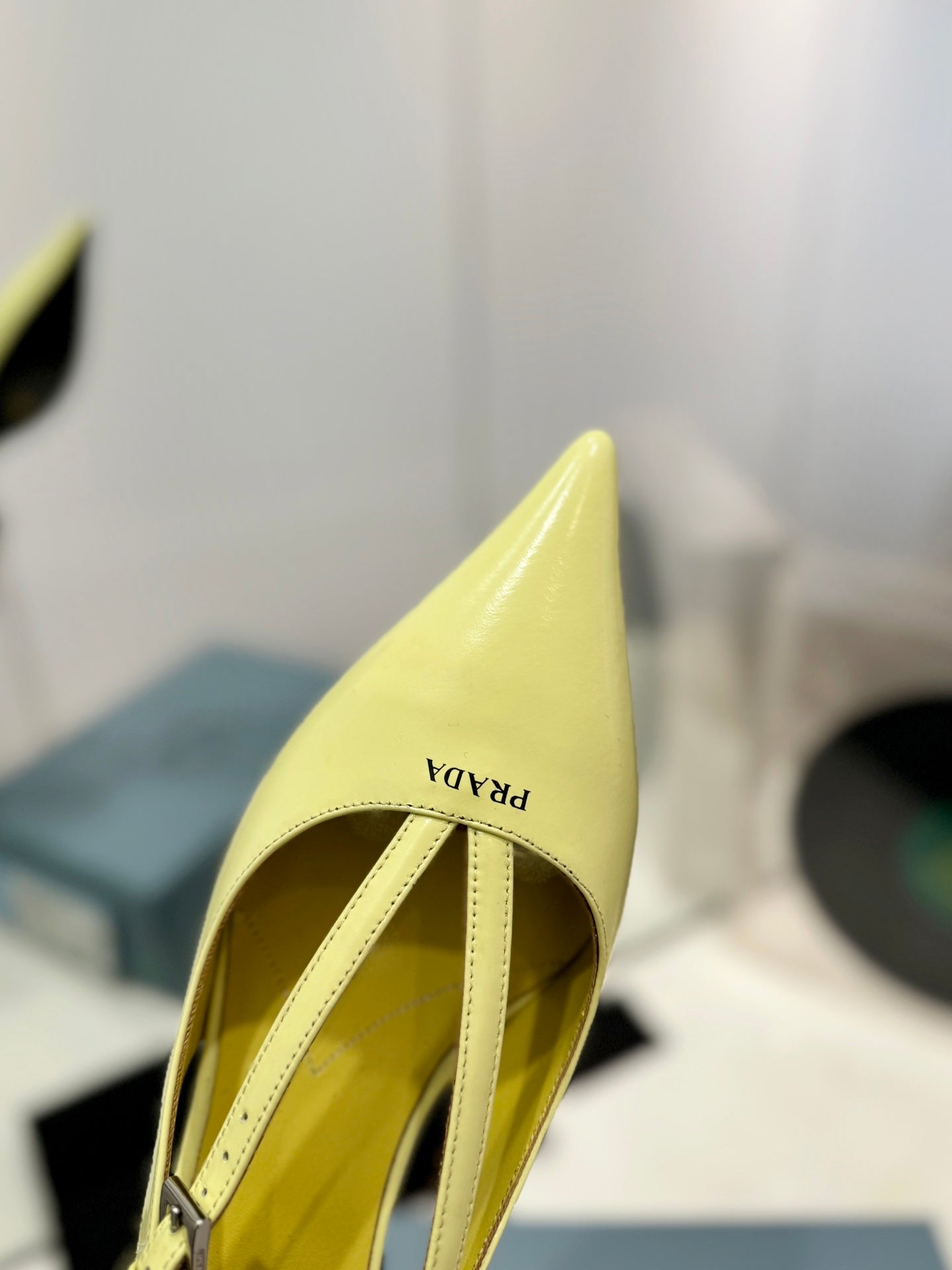 Pra Pumps 50 Square Sole Vanilla Patent Leather - 35