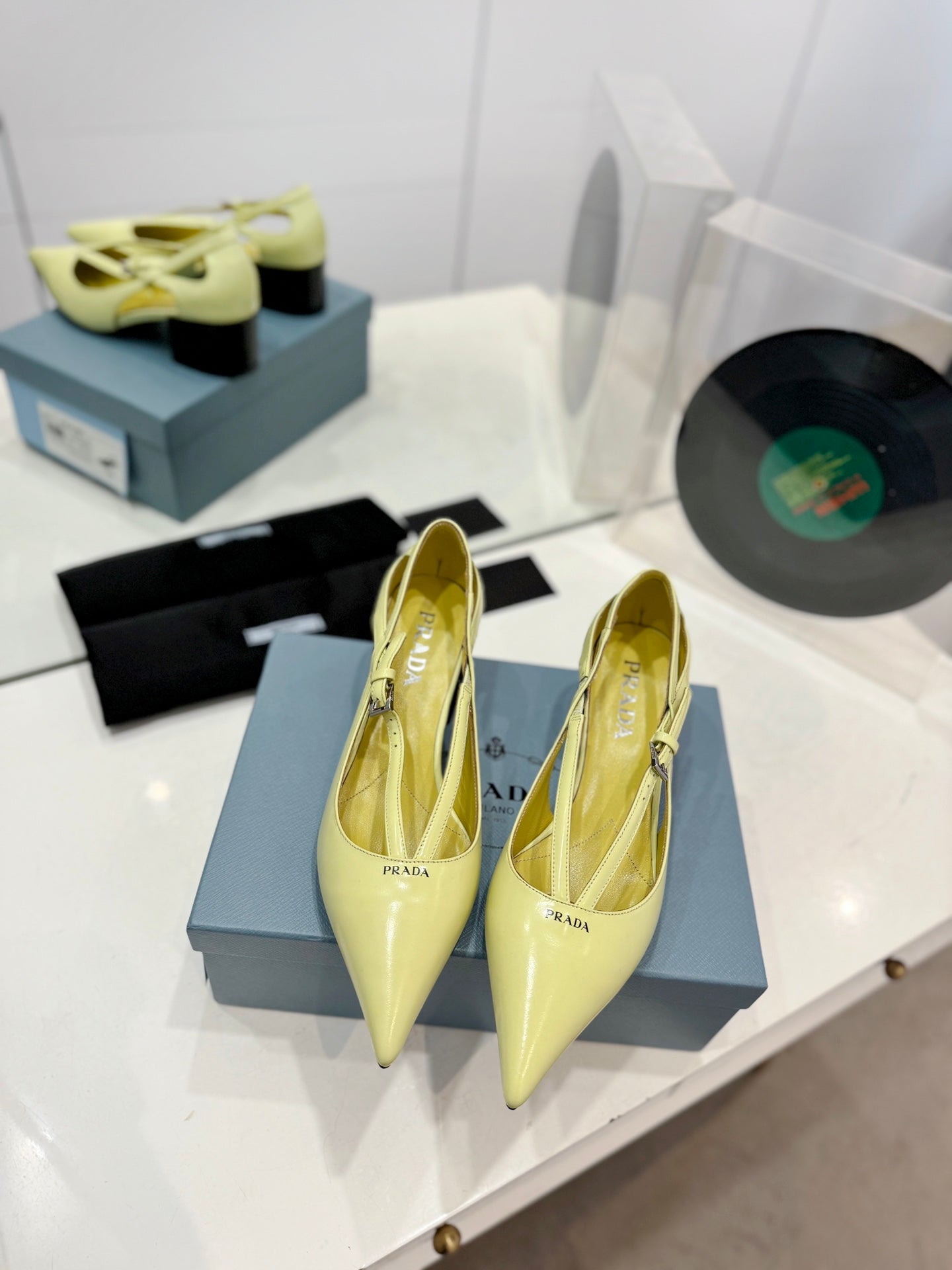 Pra Pumps 50 Square Sole Vanilla Patent Leather - 35