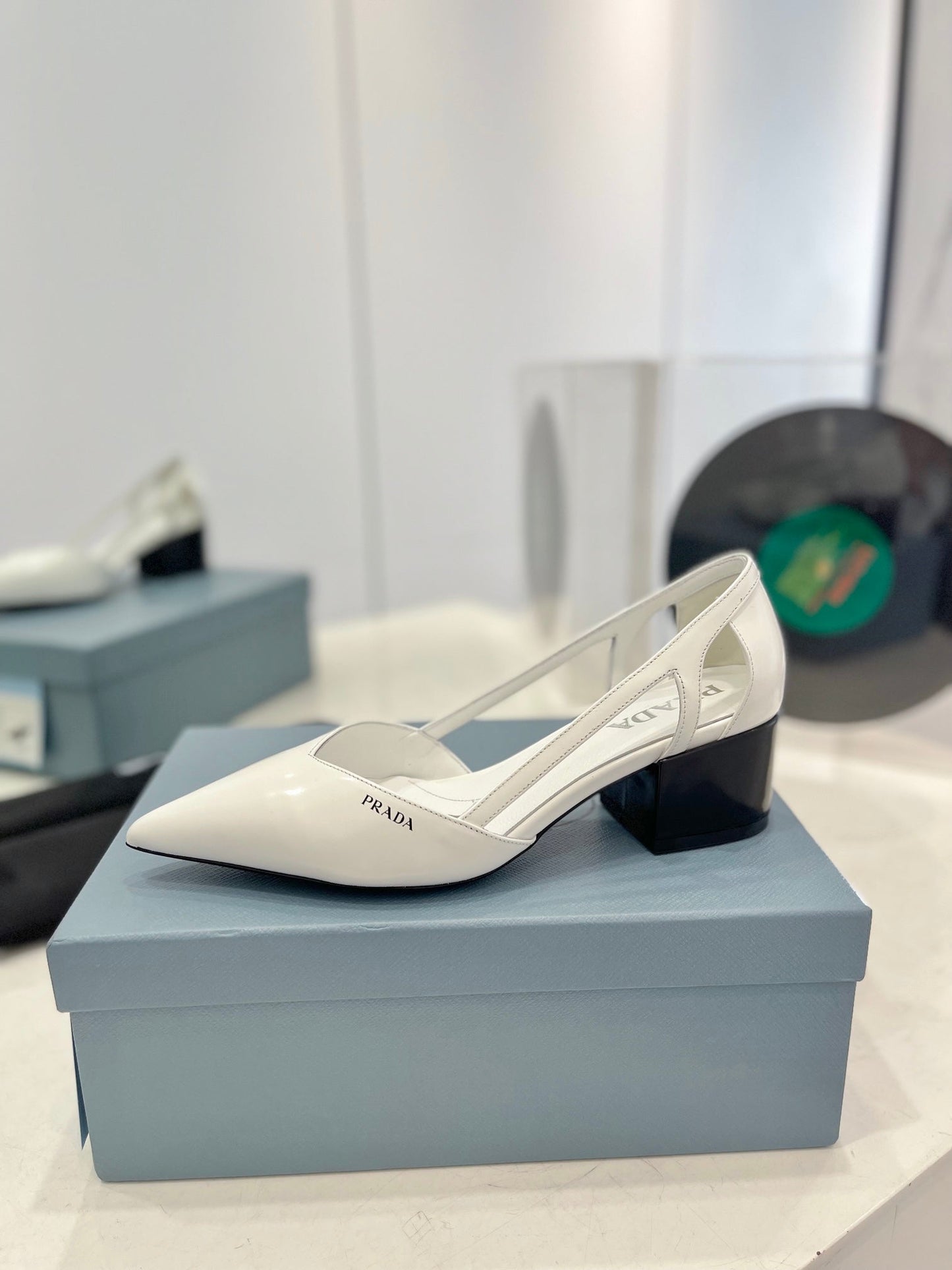 Pra Pumps 50 Square Sole White Patent Leather - 35