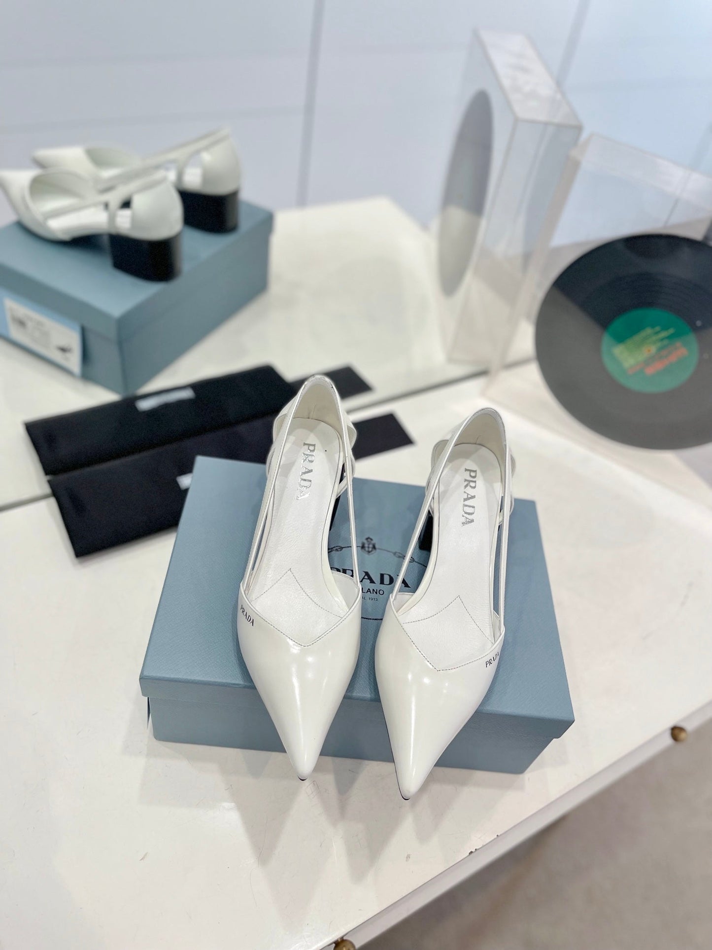 Pra Pumps 50 Square Sole White Patent Leather - 35