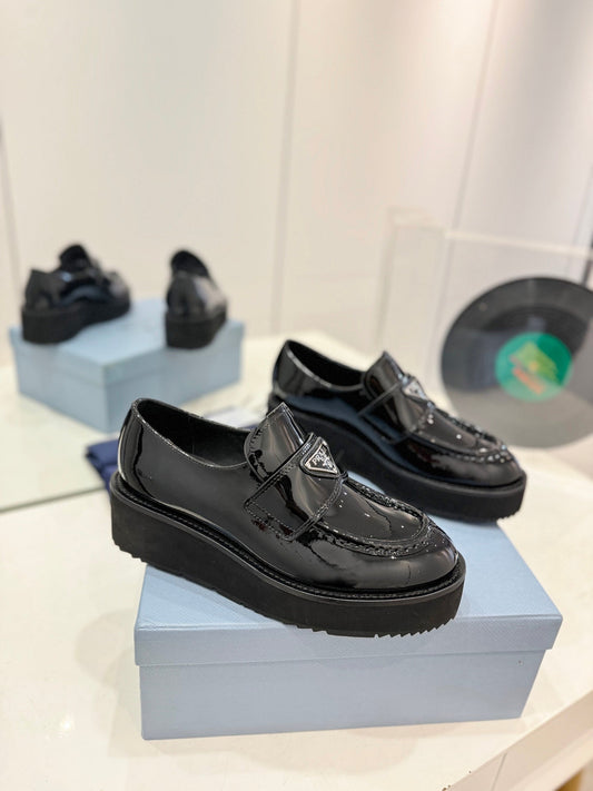 PRA BRUSHED LOAFERS GLOSSY BLACK LAMBSKIN - 35