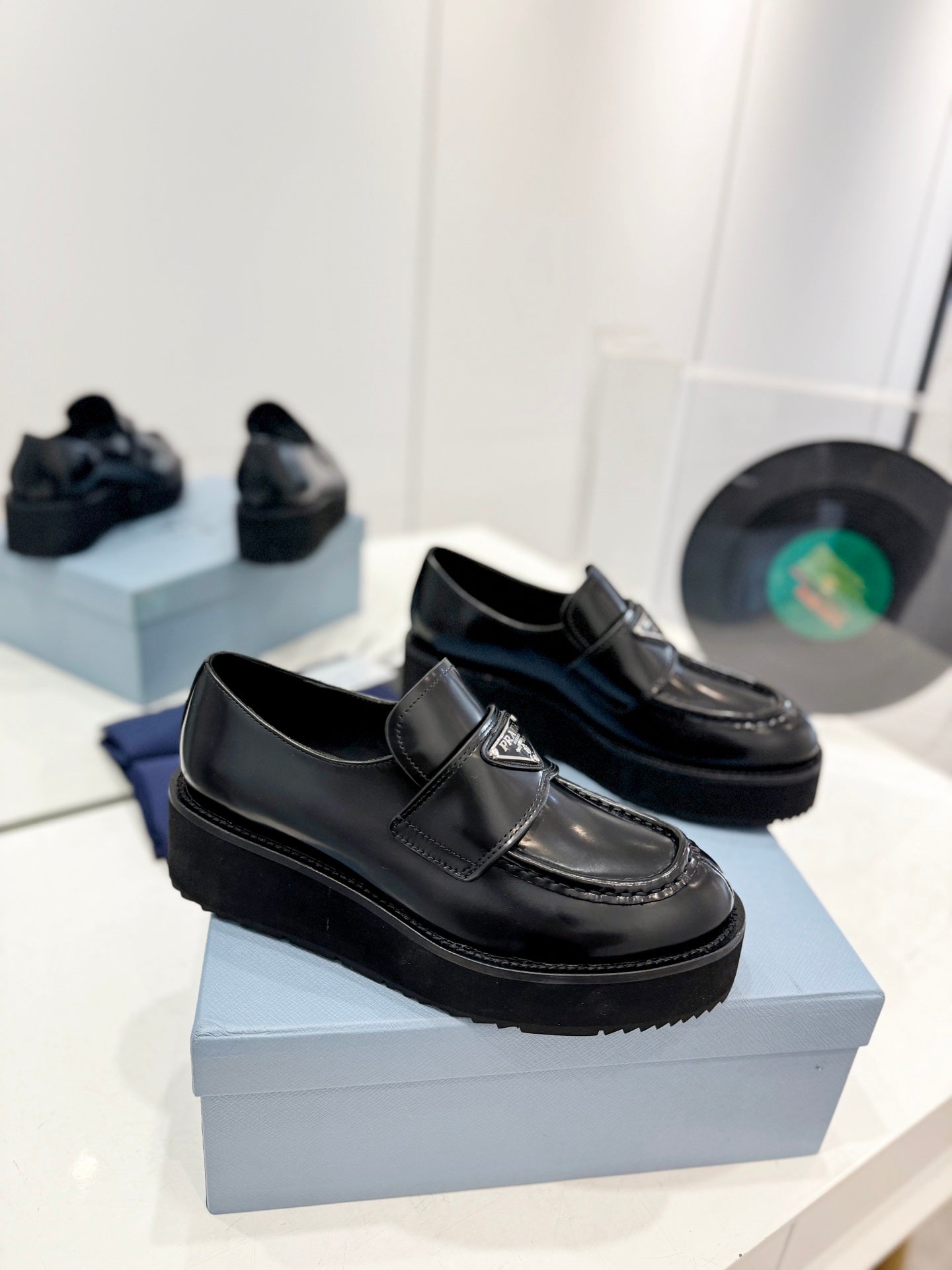PRA BRUSHED LOAFERS BLACK LAMBSKIN - 35