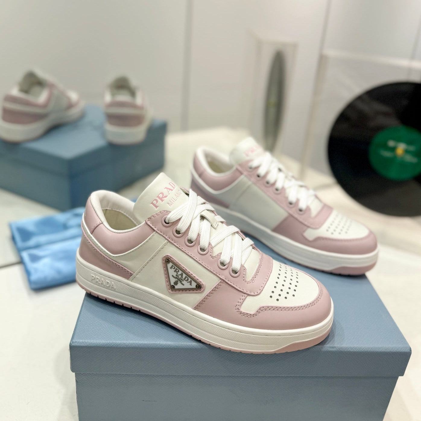 PRA DOWNTOWN PERFORATED SNEAKERS WHITE AND BLUSH CALFSKIN - 35