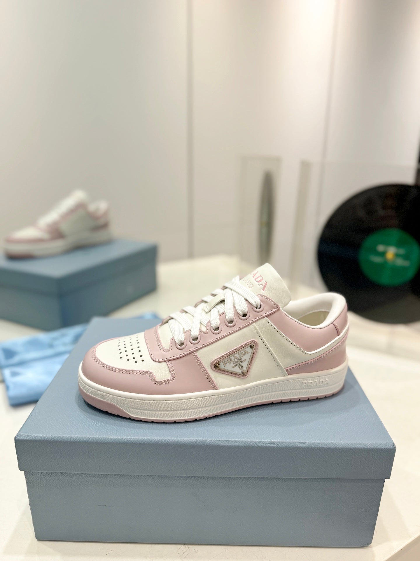 PRA DOWNTOWN PERFORATED SNEAKERS WHITE AND BLUSH CALFSKIN - 35