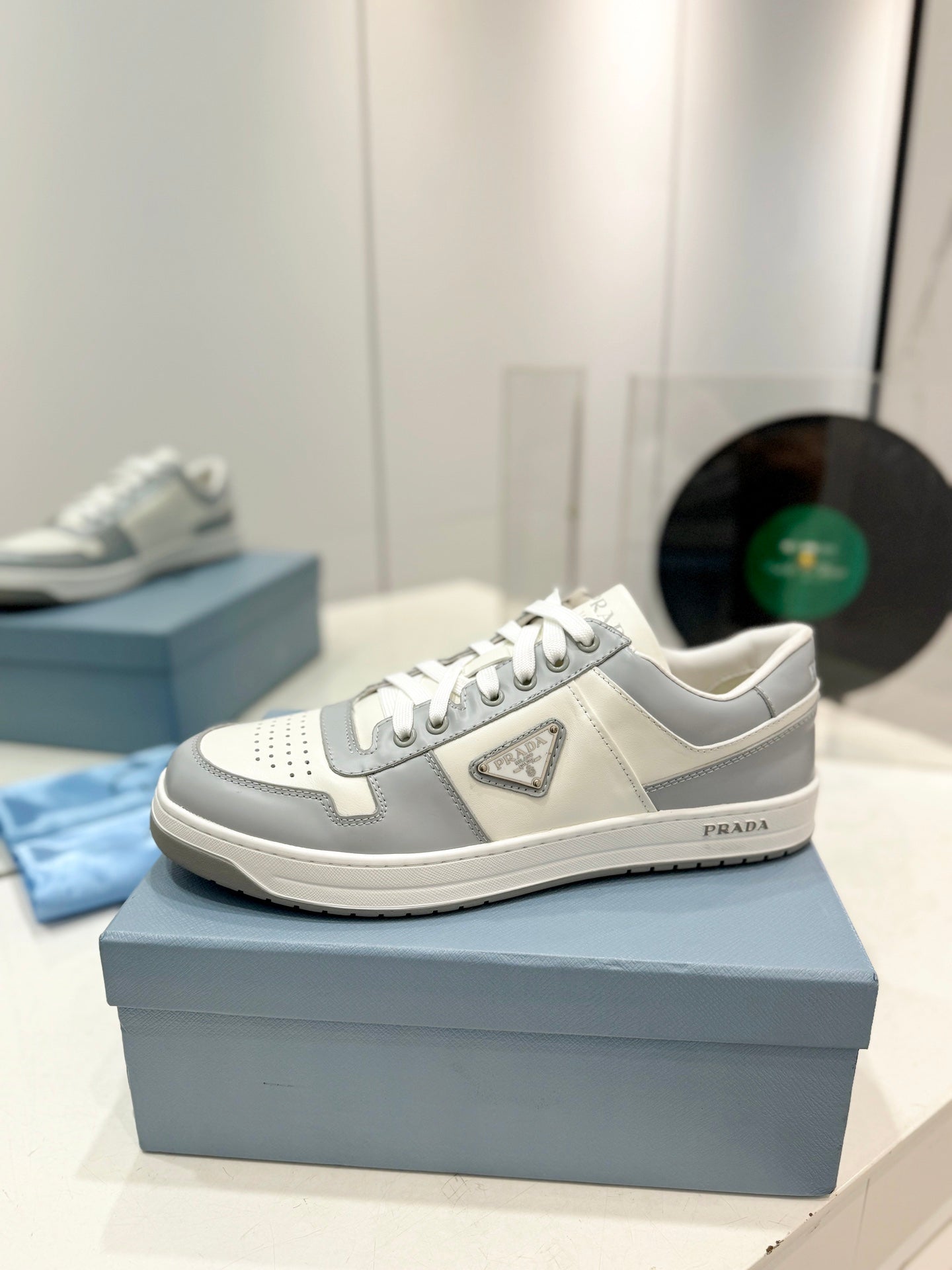 PRA DOWNTOWN PERFORATED SNEAKERS WHITE AND GRAY CALFSKIN - 35