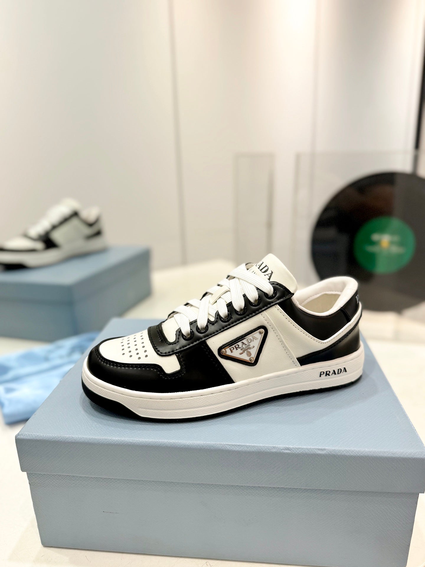 PRA DOWNTOWN PERFORATED SNEAKERS BLACK AND WHITE CALFSKIN - 35