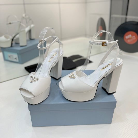 БОСОНІЖКИ PRADA 26S НА ПІДБОРАХ 115 ММ З БІЛОЇ ТЕЛЯЧОЇ ШКІРИ З ЛОГОТИПОМ