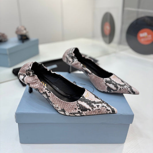 ТУФЛІ-ЛОДОЧКИ PRADA 26S, 55 ММ, З ТЕЛЯЧОЇ ШКІРИ РОЖЕВОГО КОЛЬОРУ ЗІ ЗМІЇНИМ ПРИНТОМ