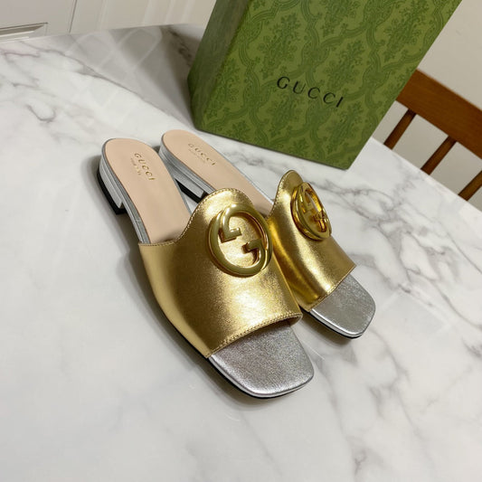 Шльопанці GUCCI 26S BLONDIE З ТЕЛЯЧОЇ ШКІРИ ЗОЛОТОГО ТА СРІБНОГО КОЛЬОРУ