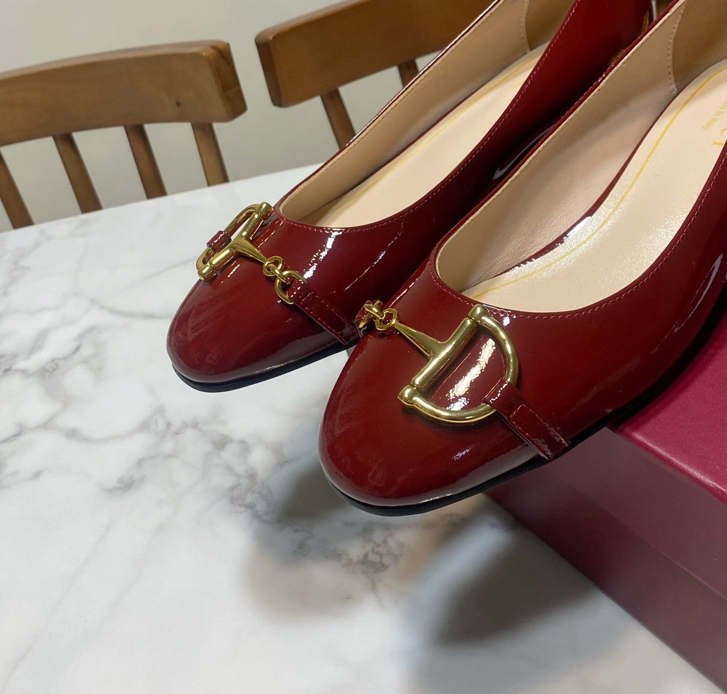 GUCCI 26S HORSEBIT BALLET FLATS IN DARK RED CALFSKIN