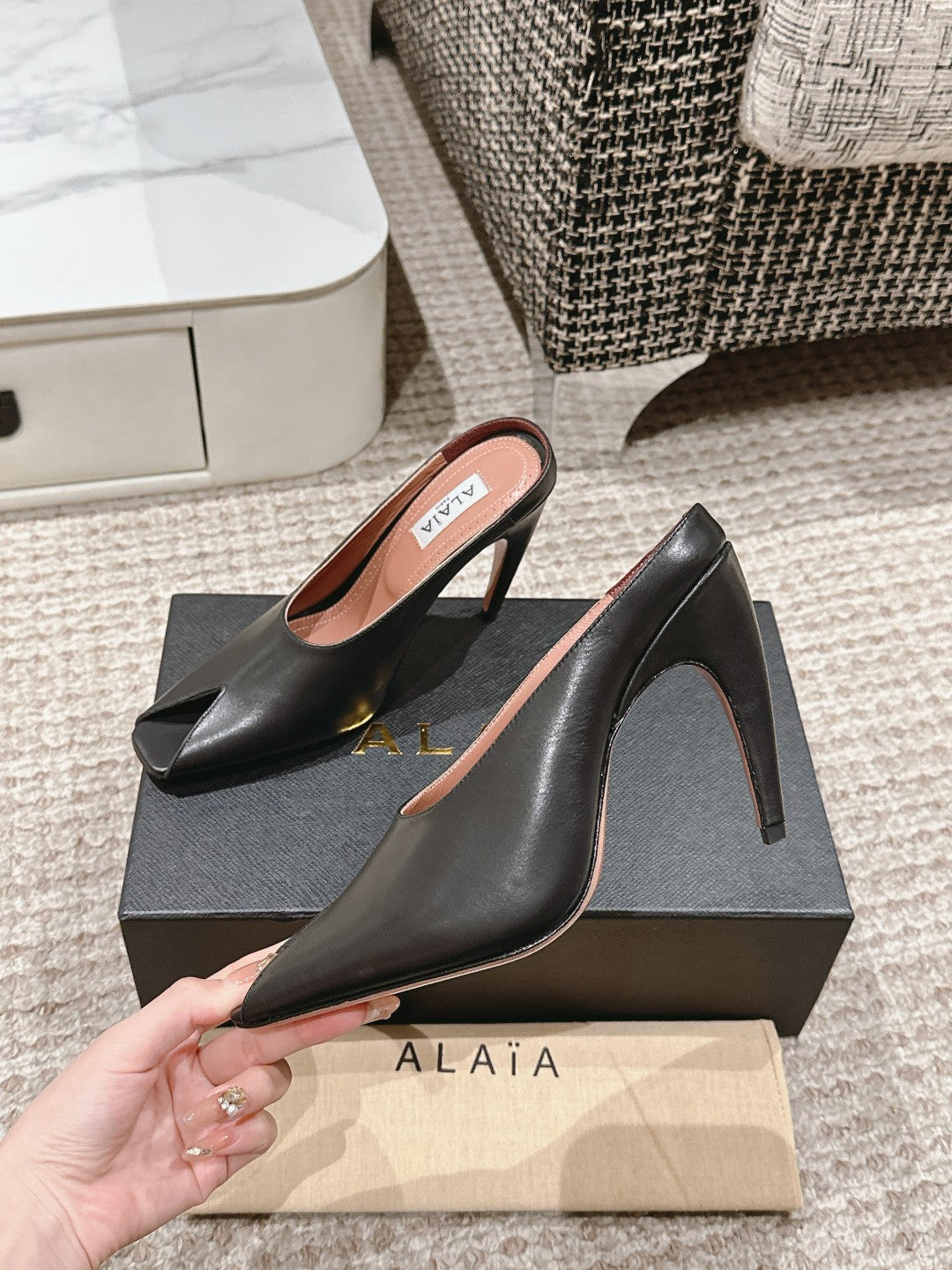 ALAIA SPIKE JEWEL MULES IN BLACK CALFSKIN - 35