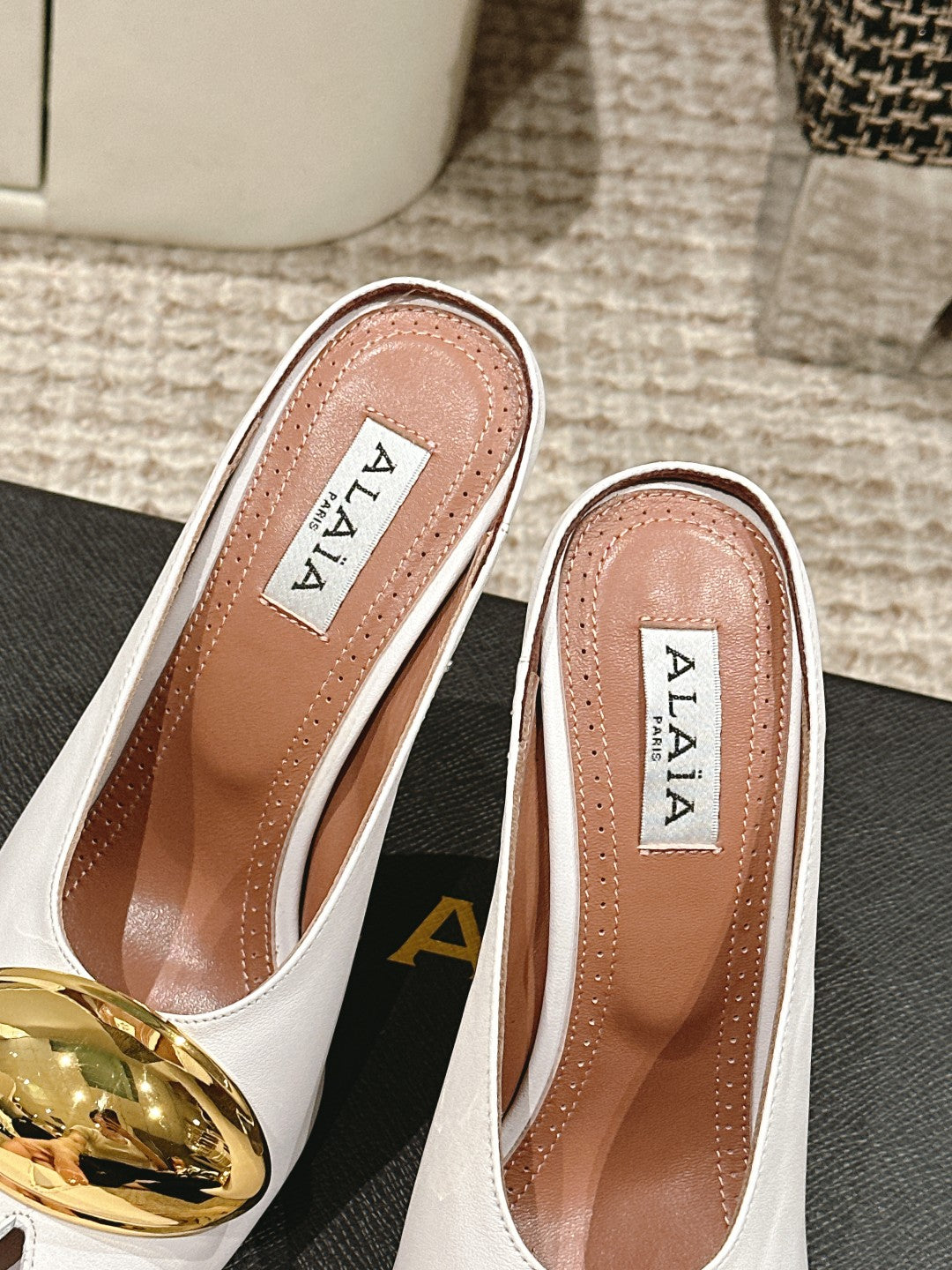ALAIA SPIKE JEWEL MULES IN WHITE CALFSKIN WITH GOLD HARDWARE - 35