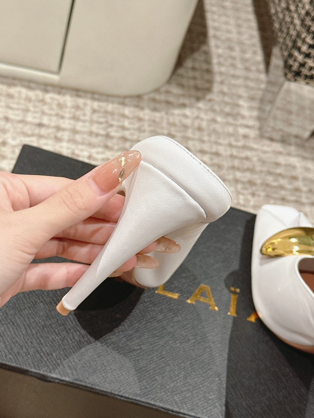 ALAIA SPIKE JEWEL MULES IN WHITE CALFSKIN WITH GOLD HARDWARE - 35
