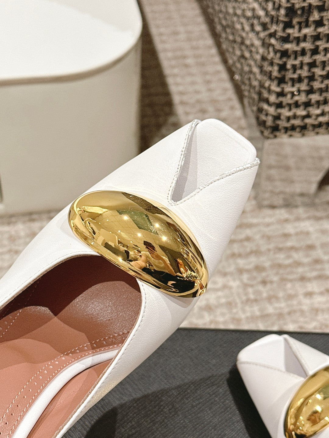 ALAIA SPIKE JEWEL MULES IN WHITE CALFSKIN WITH GOLD HARDWARE - 35