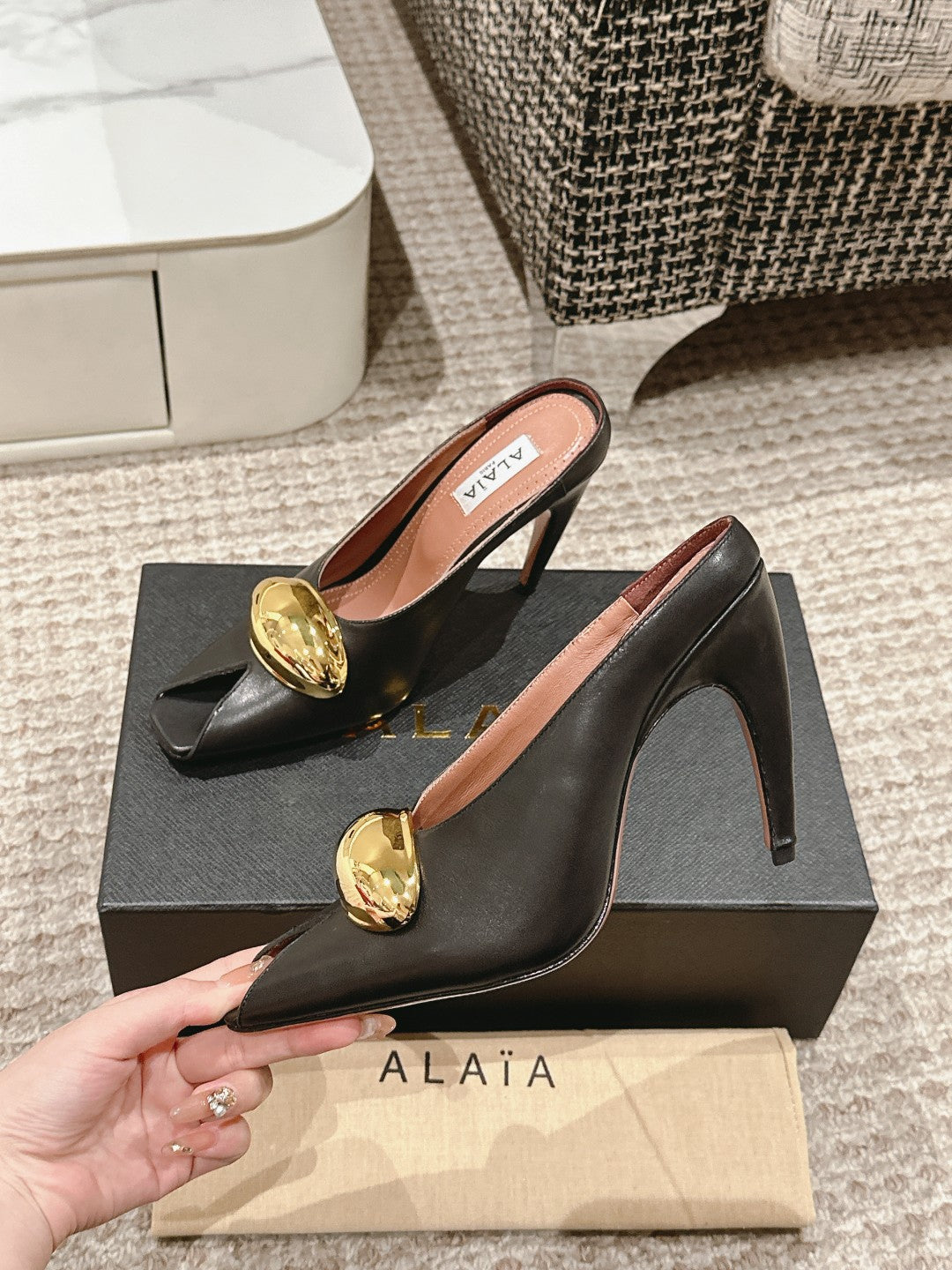 ALAIA SPIKE JEWEL MULES IN BLACK CALFSKIN WITH GOLD HARDWARE - 35