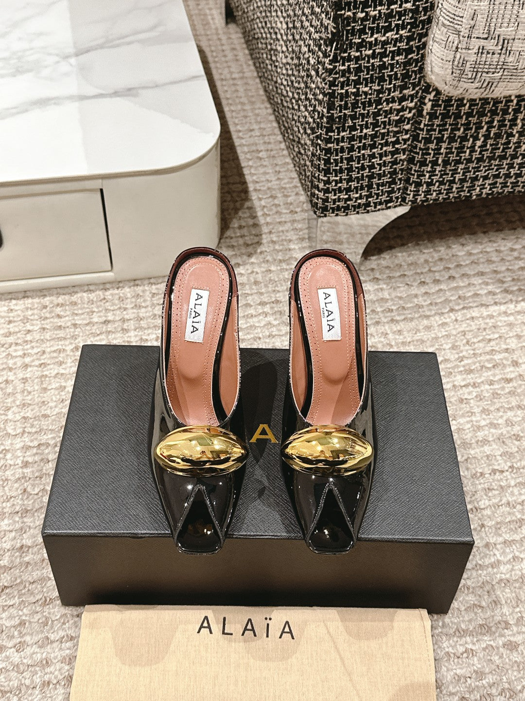 ALAIA SPIKE JEWEL MULES IN BLACK GLOSSY CALFSKIN WITH GOLD HARDWARE - 35