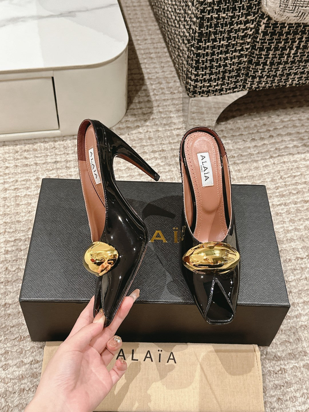 ALAIA SPIKE JEWEL MULES IN BLACK GLOSSY CALFSKIN WITH GOLD HARDWARE - 35
