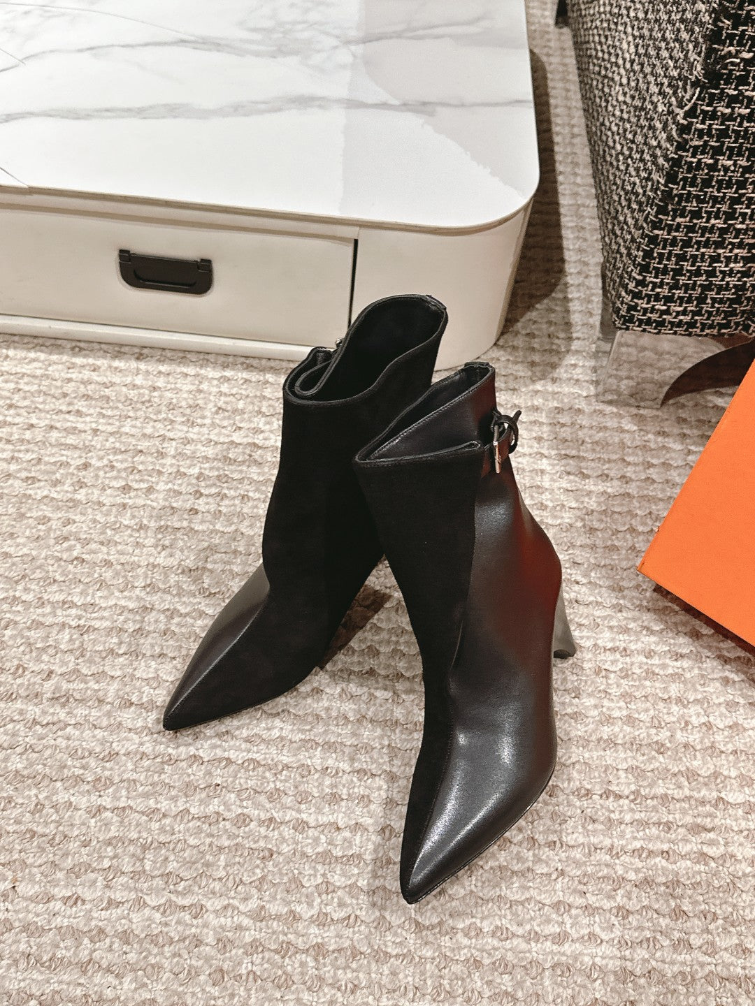 HILONA 6 CM ANKLE BOOTS IN BLACK CALFSKIN AND SUEDE - 39