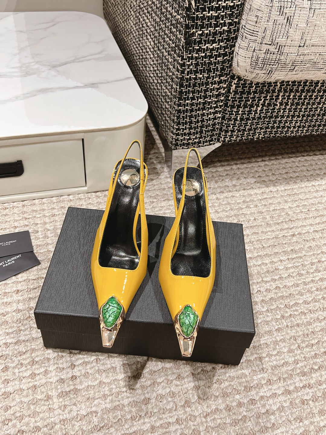 DUNE HIGH 10 CM SLINGBACK PUMPS IN CLASSIC YELLOW PATENT LEATHER WITH CRYSTAL - 35