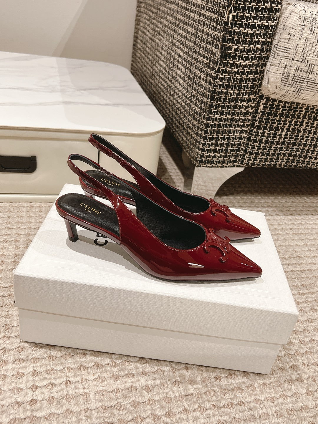 HIGH SLINGBACKS 5 CM IN RUBY RED PATENT CALFSKIN - 35