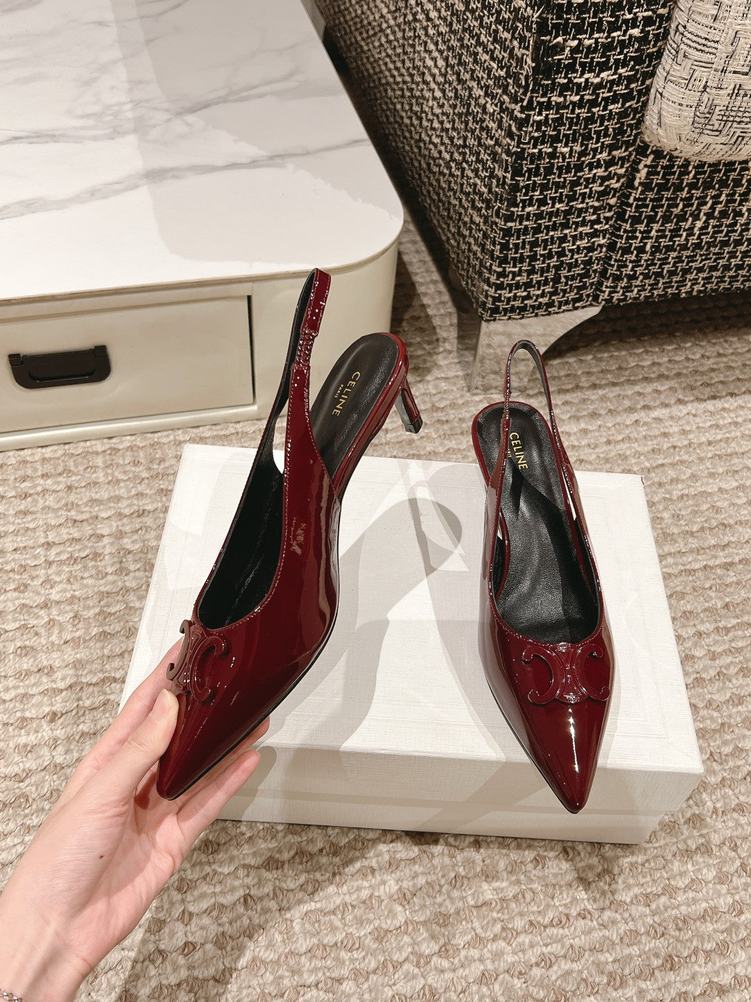 HIGH SLINGBACKS 5 CM IN RUBY RED PATENT CALFSKIN - 35