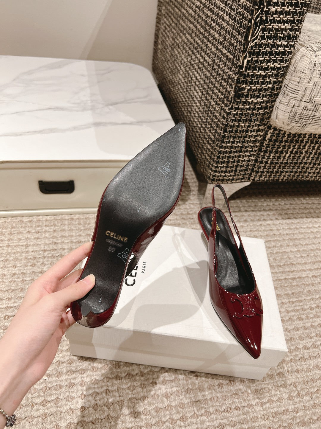 HIGH SLINGBACKS 5 CM IN RUBY RED PATENT CALFSKIN - 35