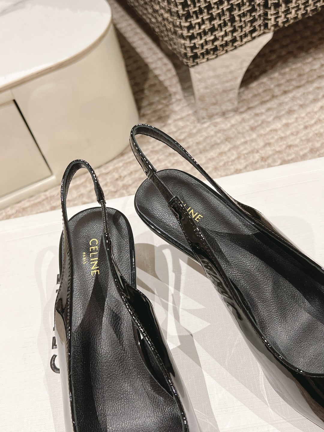 HIGH SLINGBACKS 5 CM IN BLACK PATENT CALFSKIN - 35
