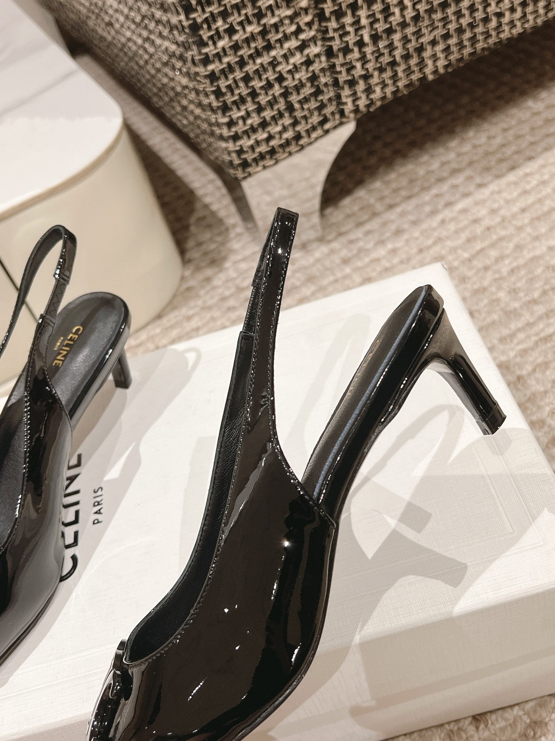 HIGH SLINGBACKS 5 CM IN BLACK PATENT CALFSKIN - 35