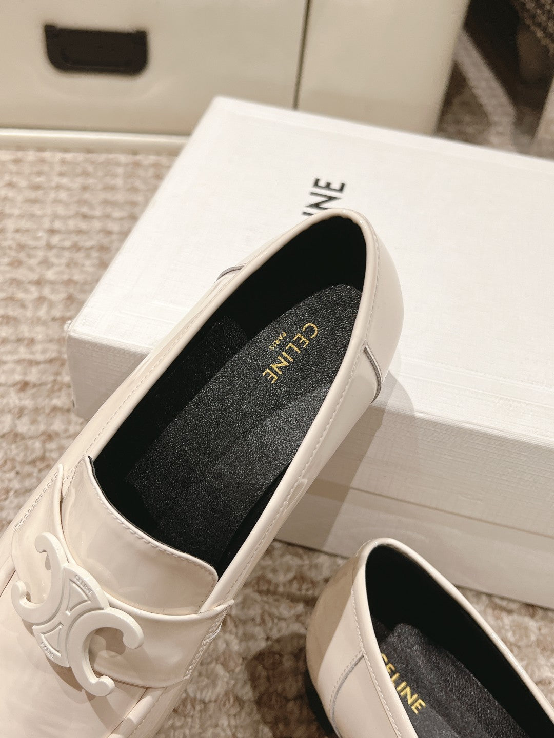 TRIOMPHE LOAFER IN WHITE PATENT CALFSKIN - 35
