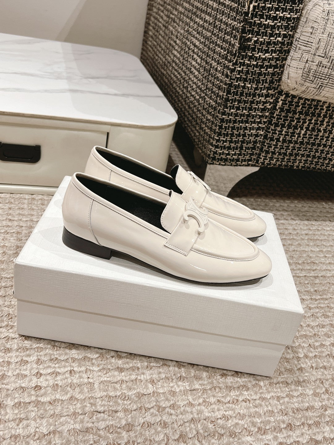 TRIOMPHE LOAFER IN WHITE PATENT CALFSKIN - 35