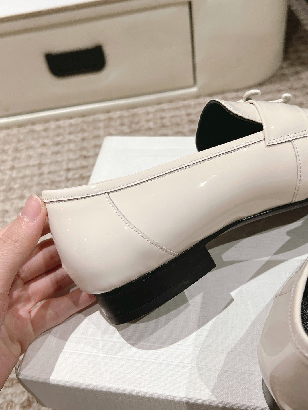 TRIOMPHE LOAFER IN WHITE PATENT CALFSKIN - 35