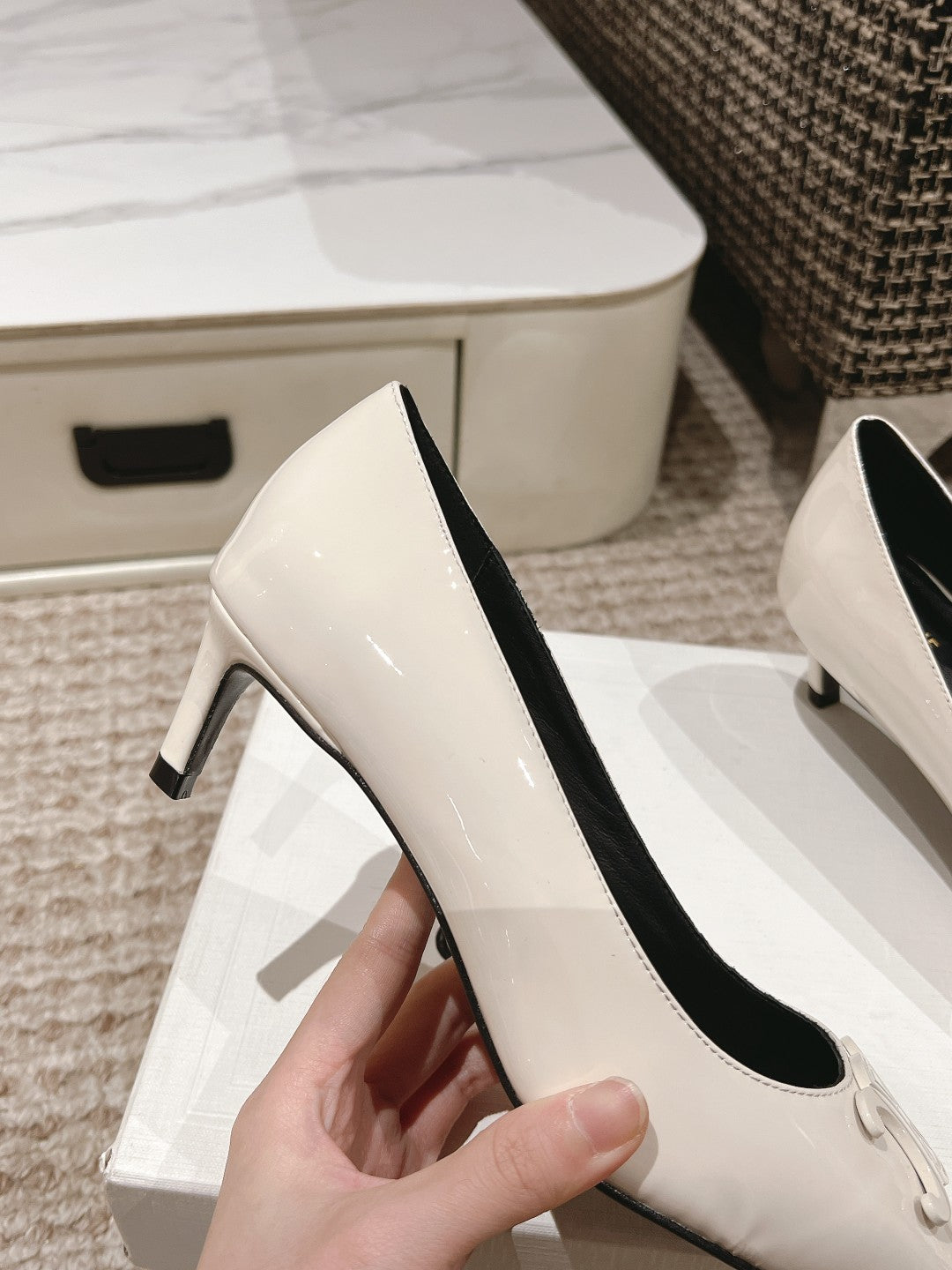 HIGH PUMP 5 CM IN WHITE PATENT CALFSKIN - 35