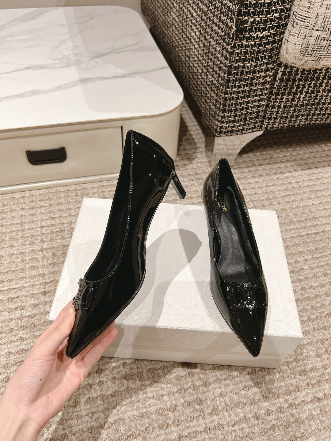 HIGH PUMP 5 CM IN BLACK PATENT CALFSKIN - 35