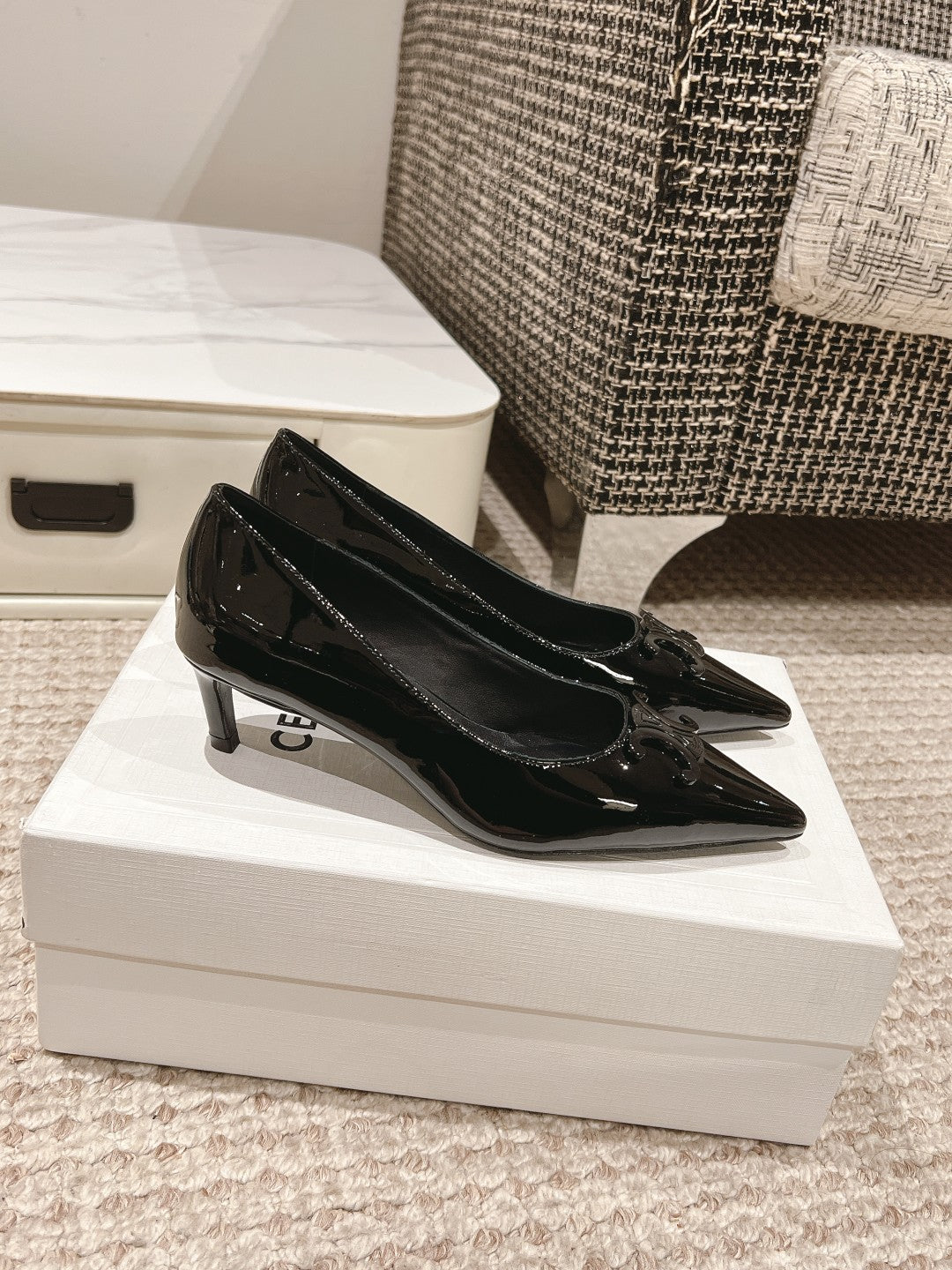 HIGH PUMP 5 CM IN BLACK PATENT CALFSKIN - 35