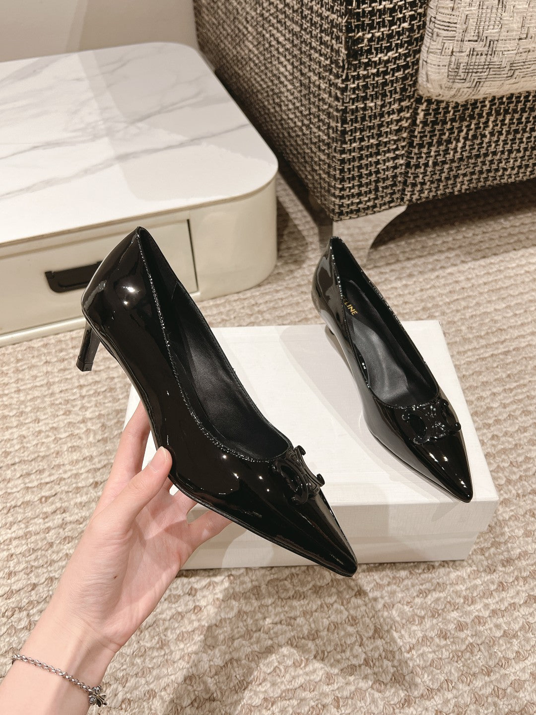 HIGH PUMP 5 CM IN BLACK PATENT CALFSKIN - 35