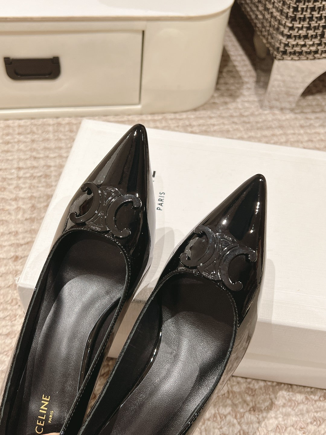 HIGH PUMP 5 CM IN BLACK PATENT CALFSKIN - 35