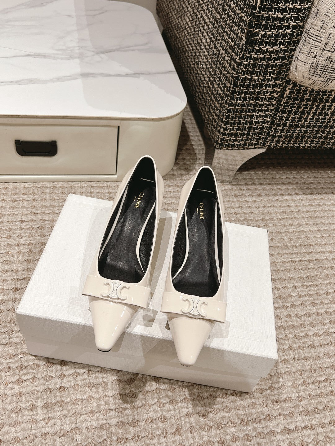 TRIOMPHE HIGH PUMP 5 CM IN WHITE PATENT CALFSKIN - 35