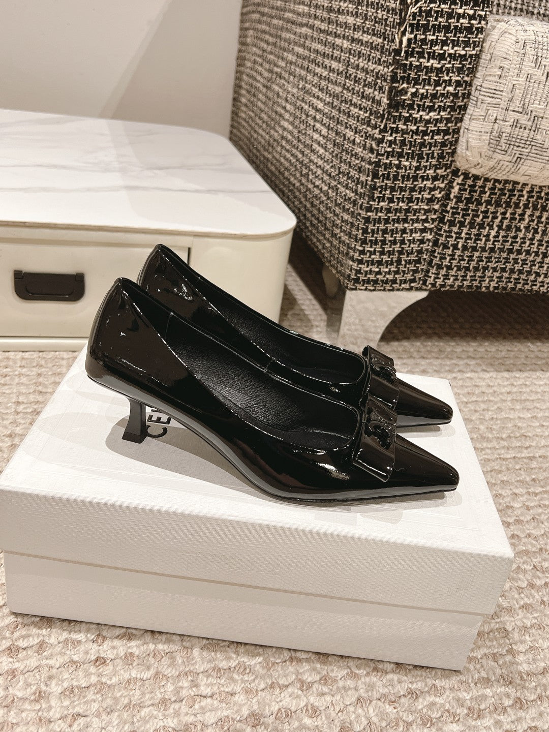 TRIOMPHE HIGH PUMP 5 CM IN BLACK PATENT CALFSKIN - 35