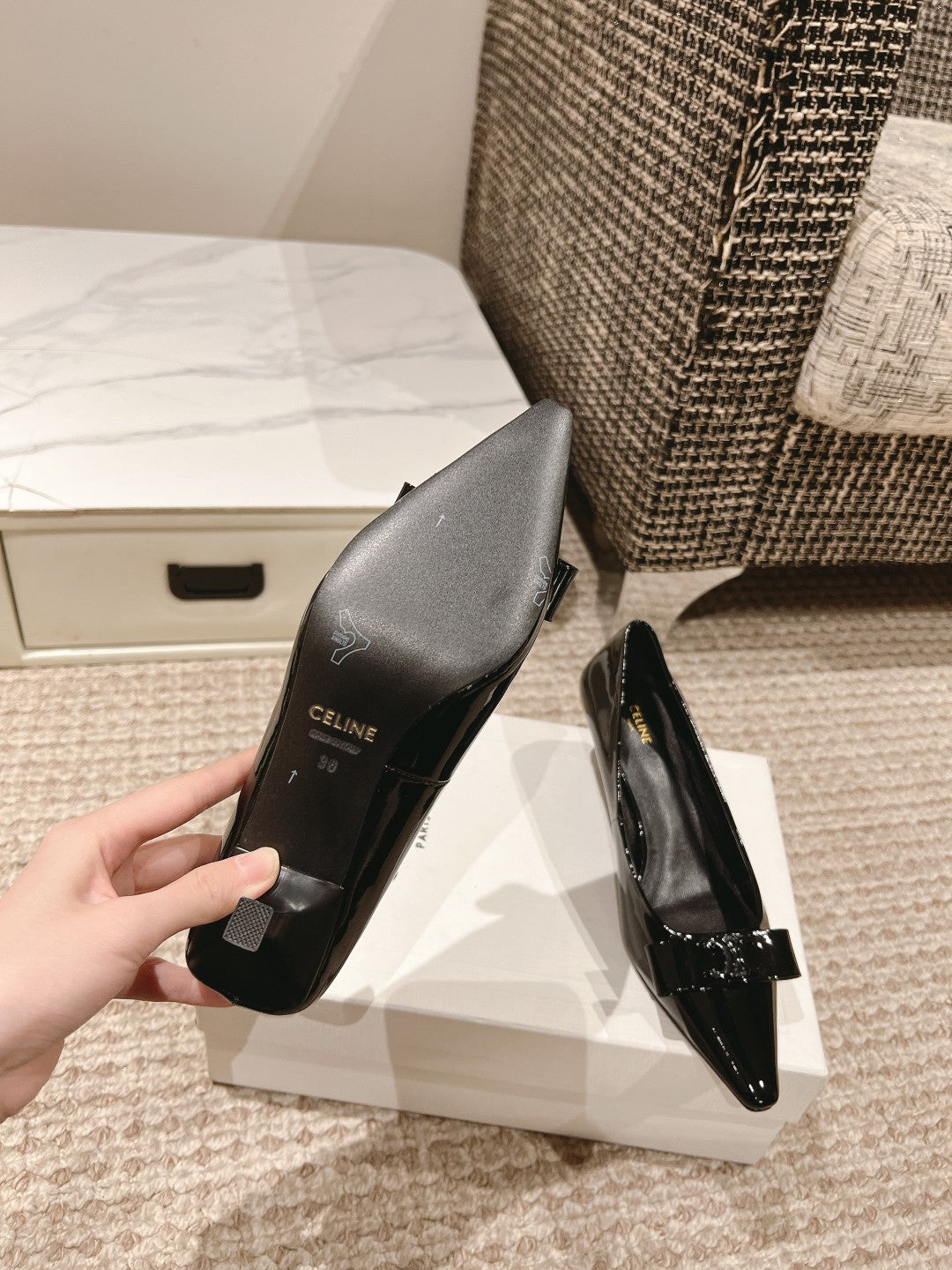 TRIOMPHE HIGH PUMP 5 CM IN BLACK PATENT CALFSKIN - 35
