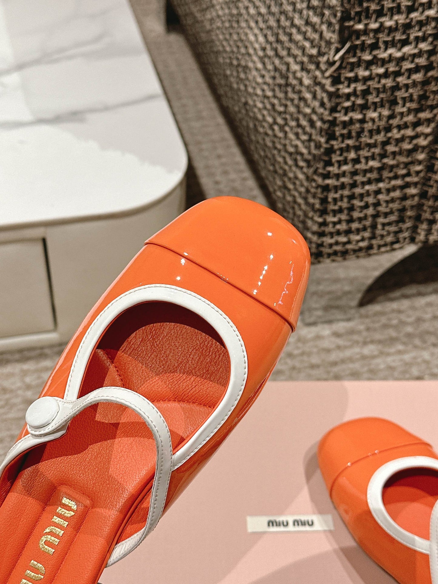 FLAT MULE IN VIVID ORANGE PATENT CALFSKIN - 35