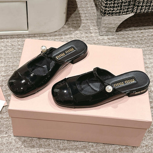 FLAT MULE IN BLACK PATENT CALFSKIN - 35