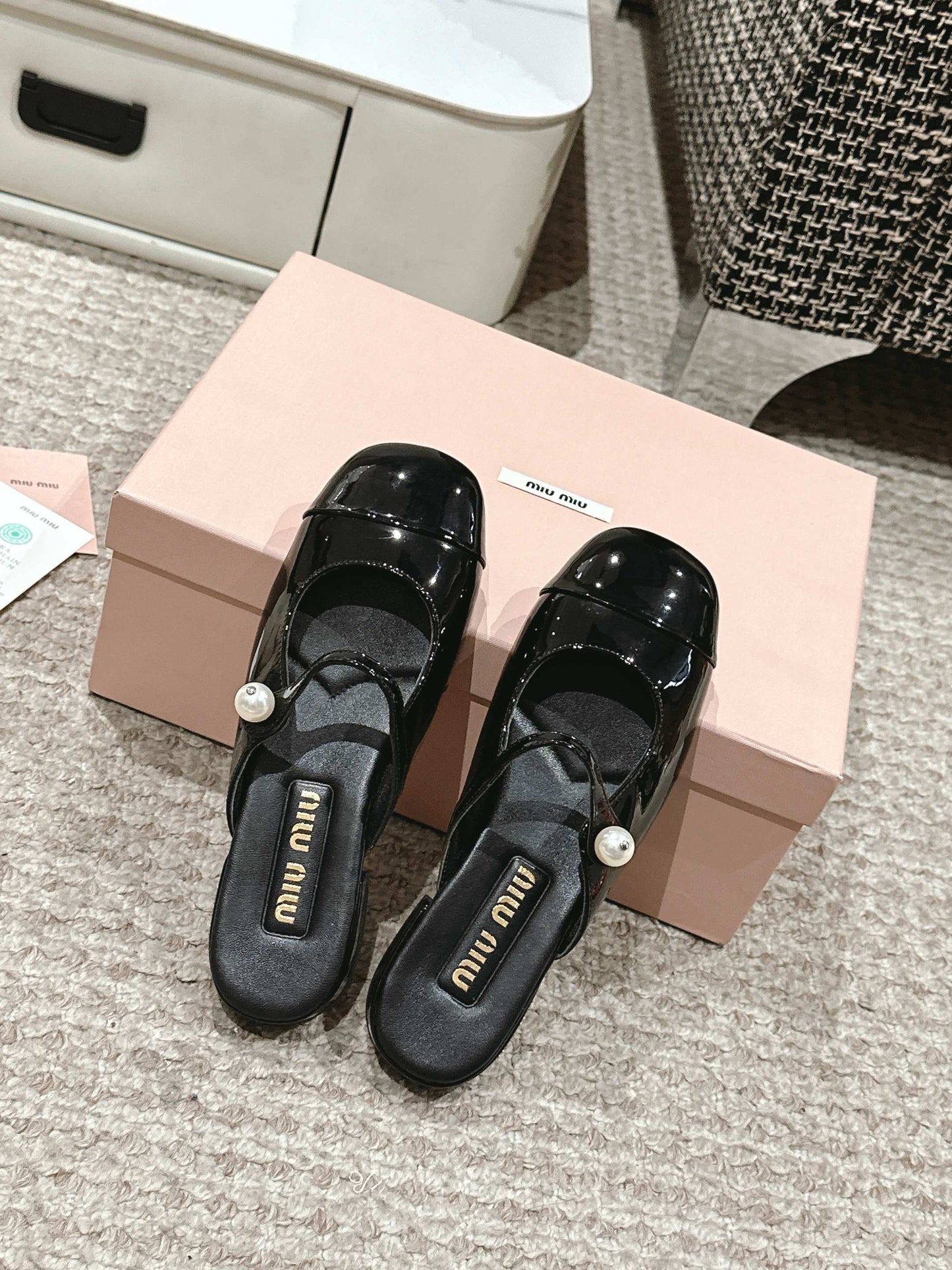 FLAT MULE IN BLACK PATENT CALFSKIN - 35