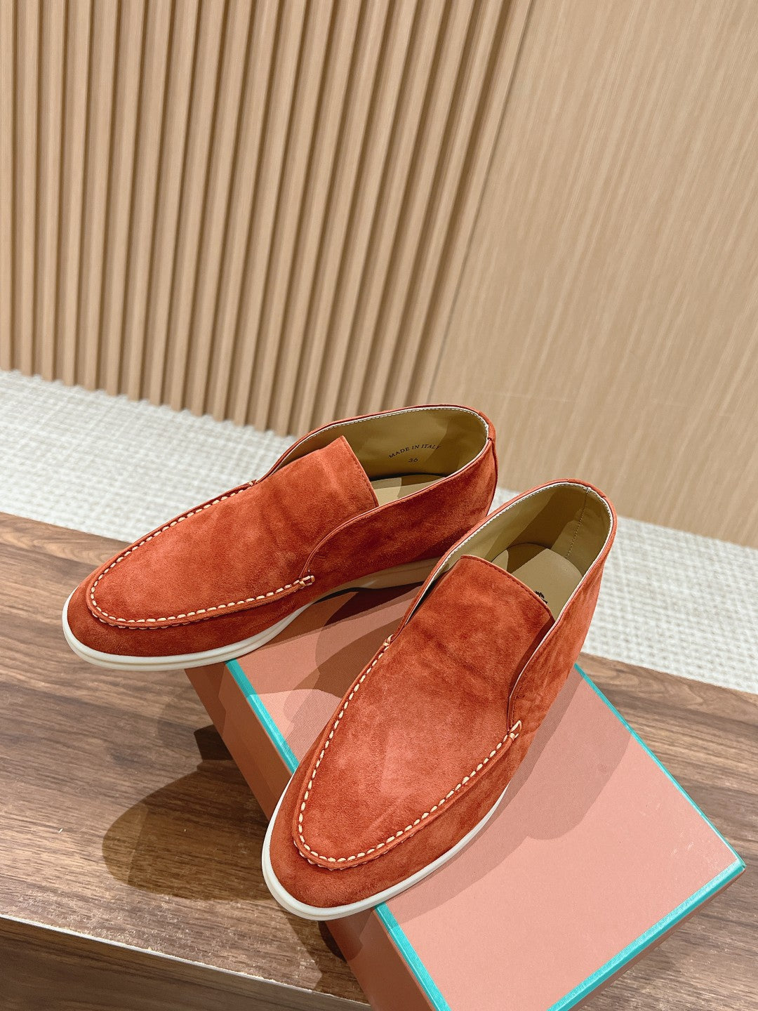LP OPEN WALK LOAFERS FIRE SUEDE - 35