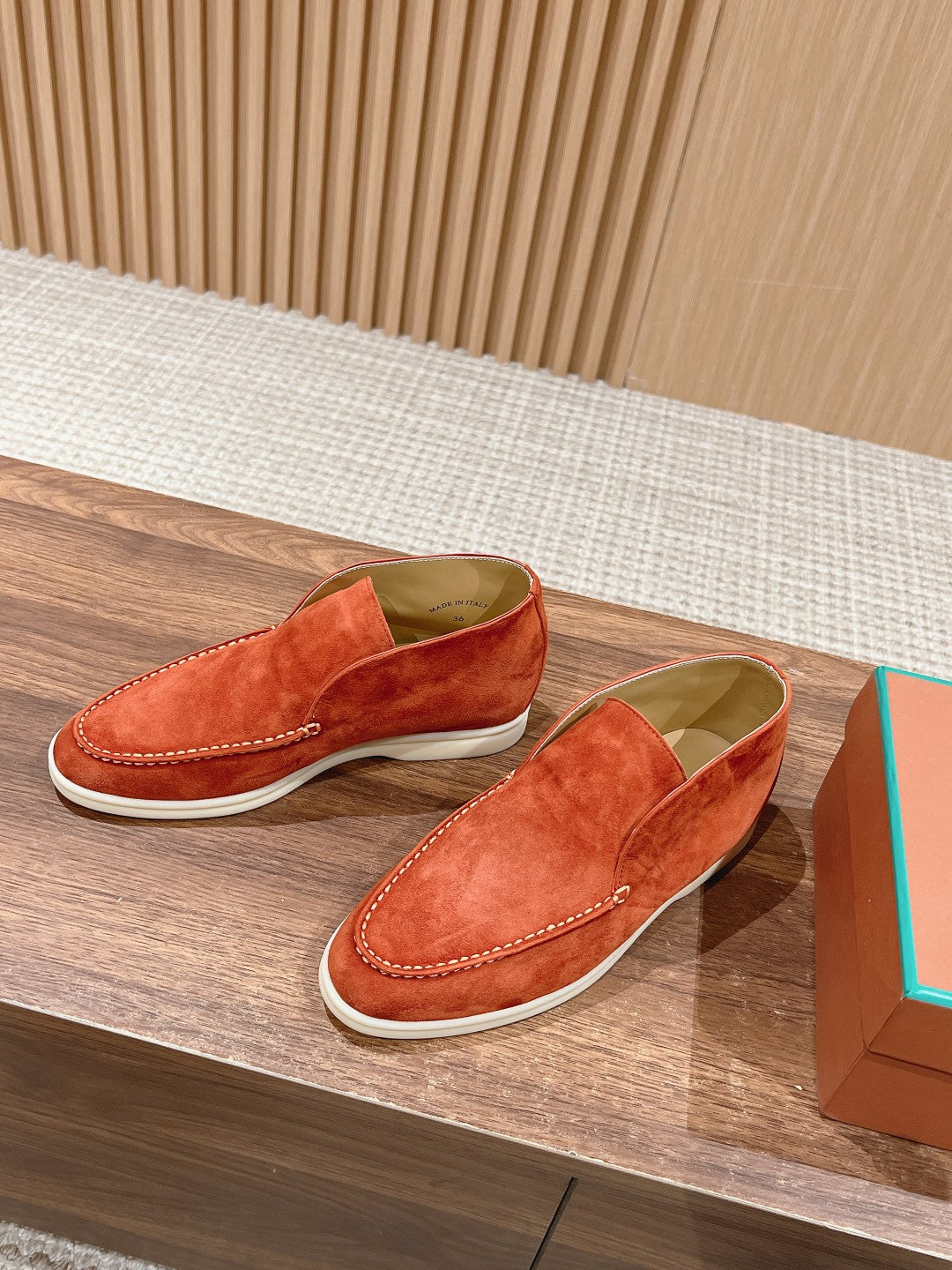LP OPEN WALK LOAFERS FIRE SUEDE - 35