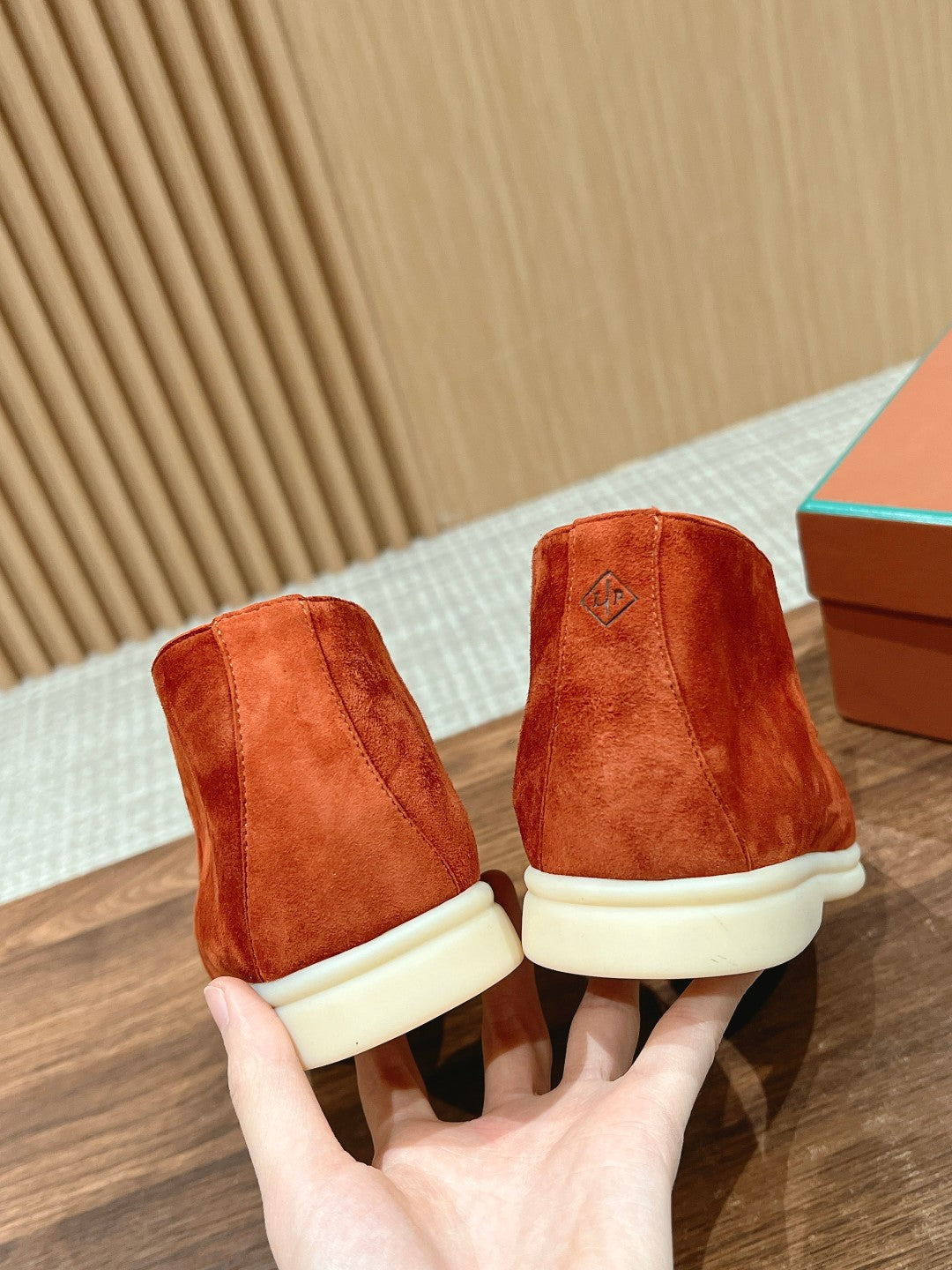 LP OPEN WALK LOAFERS FIRE SUEDE - 35