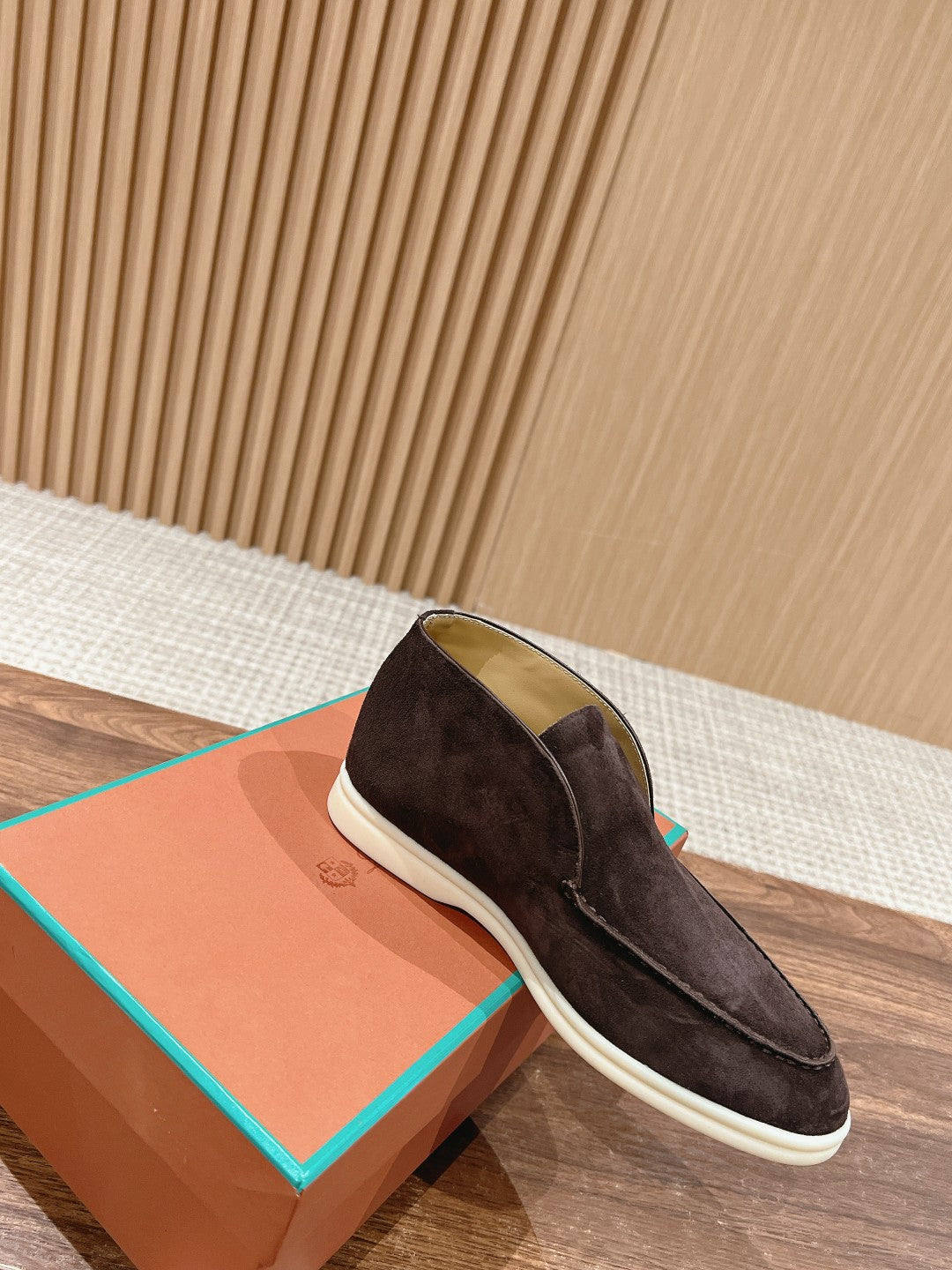 LP OPEN WALK LOAFERS ASH BROWN SUEDE - 35