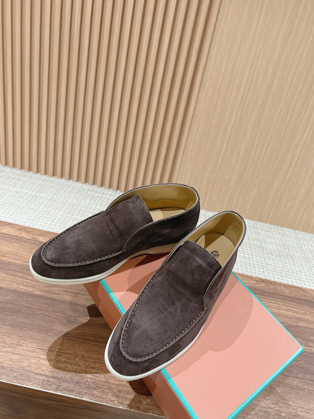 LP OPEN WALK LOAFERS ASH BROWN SUEDE - 35